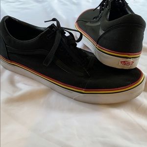 Good condition low top Vans SZ 13